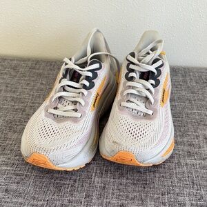 Brooks Ghost 17 gray pink orange running shoe size 6.5 wide